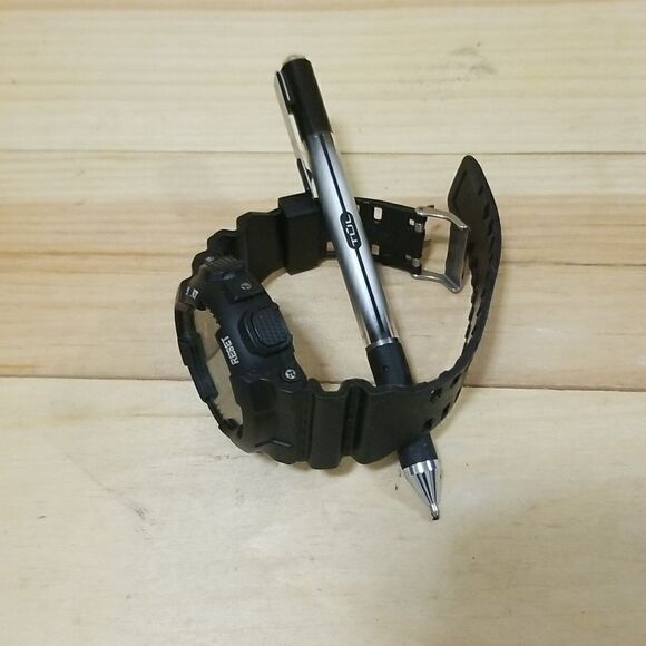 IZOD Sports Watch and TUL pen - Picture 8 of 8